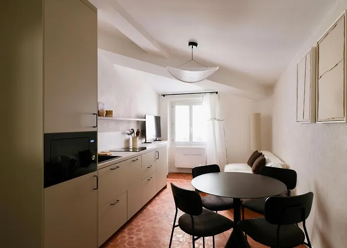 Exceptional Facing Palais Cannes 3