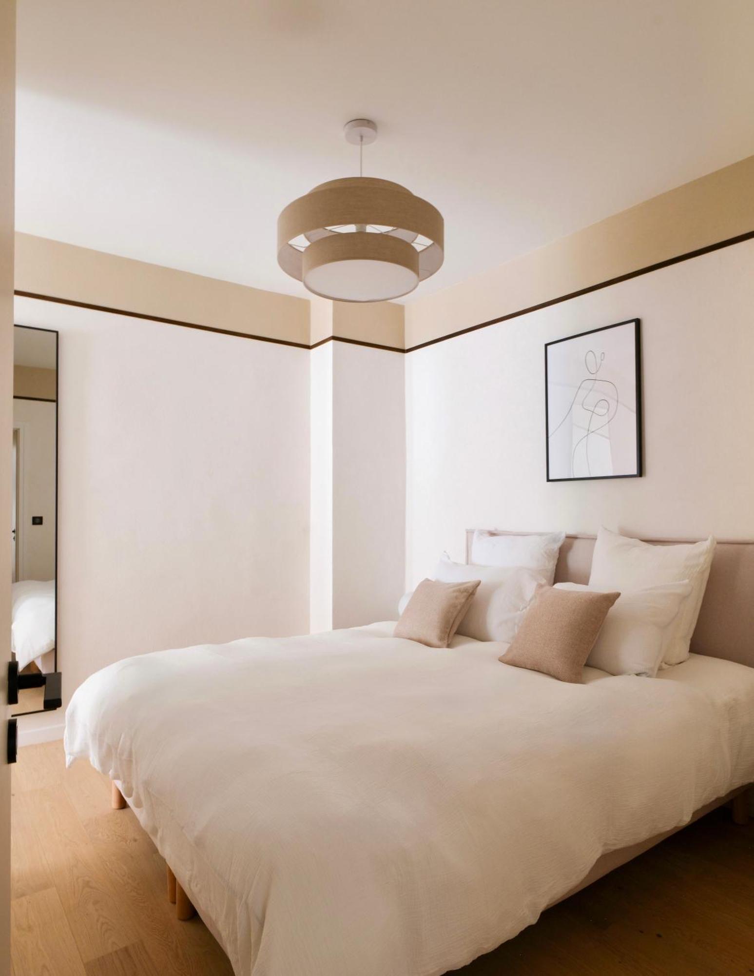 Exceptional Facing Palais 3 Apartment Cannes